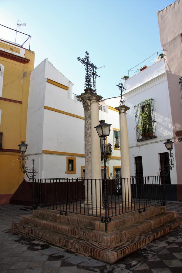 Hotel Patio De Las Cruces Севиля Екстериор снимка