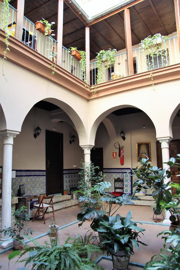 Hotel Patio De Las Cruces Севиля Екстериор снимка